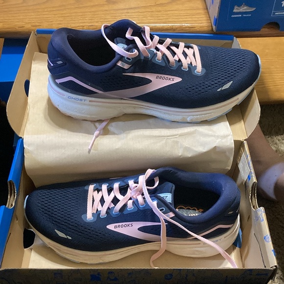 Brooks Ghost 14 Women’s Walking shoes Size US 11b - Picture 2 of 2